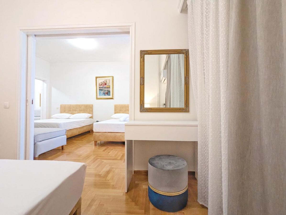 Victroria Grand Palace Apartment アテネ エクステリア 写真