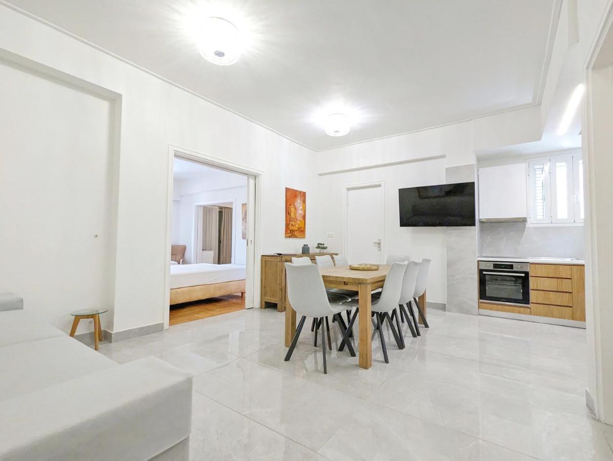 Victroria Grand Palace Apartment アテネ エクステリア 写真