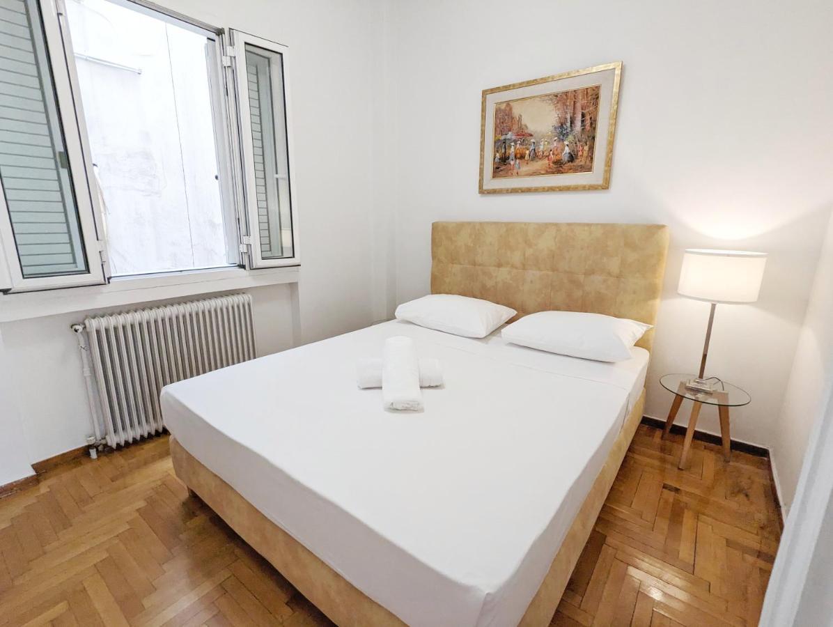 Victroria Grand Palace Apartment アテネ エクステリア 写真